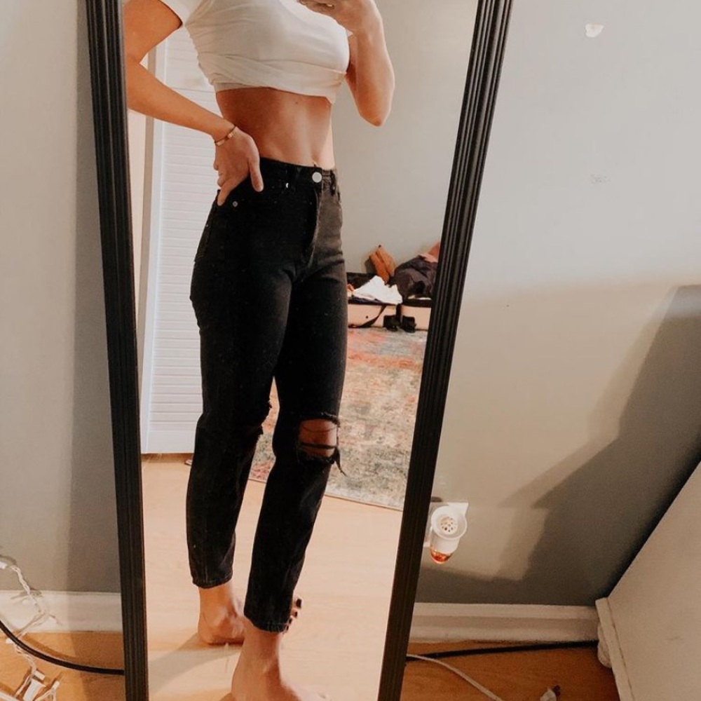 ripped boyfriend jeans